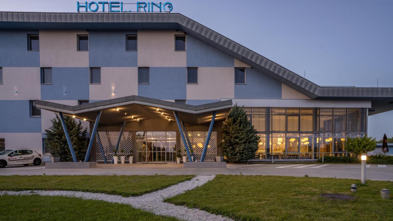 Hotel Ring Orechová Potôň Exterior foto